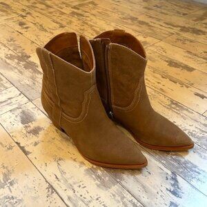 Dolce Vita Ankle Boots